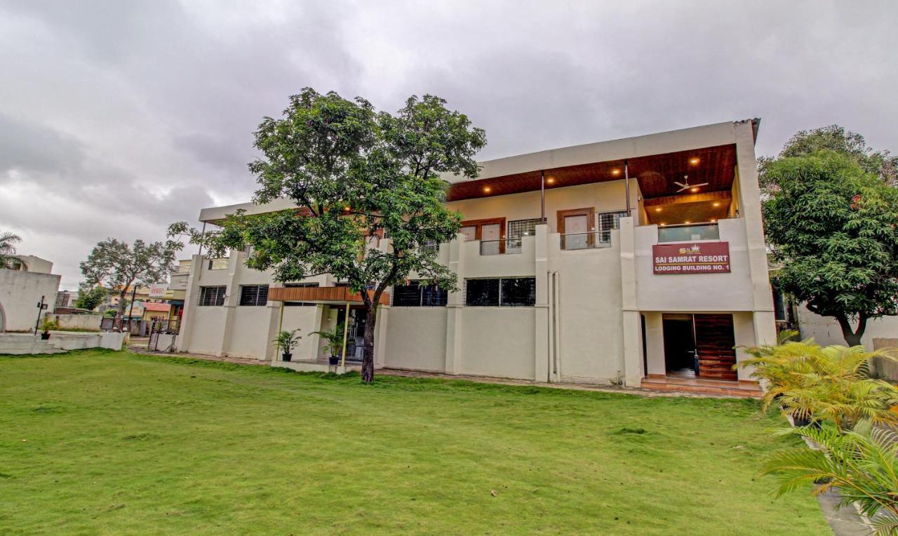 Sai Samrat Resort Satara Buitenkant foto